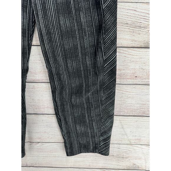 Athleta Relaxed Fit Arrival Pants Womens 14 Black Amara Striped Drawstring - Picture 4 of 10